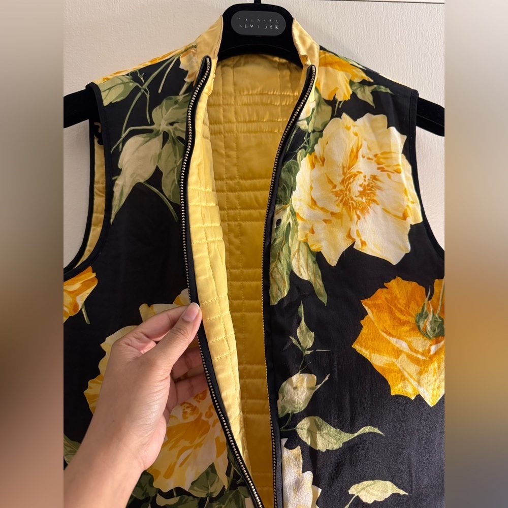 St. John Black Yellow Sport Floral Double Sided Vest Small - Picture 4 of 5